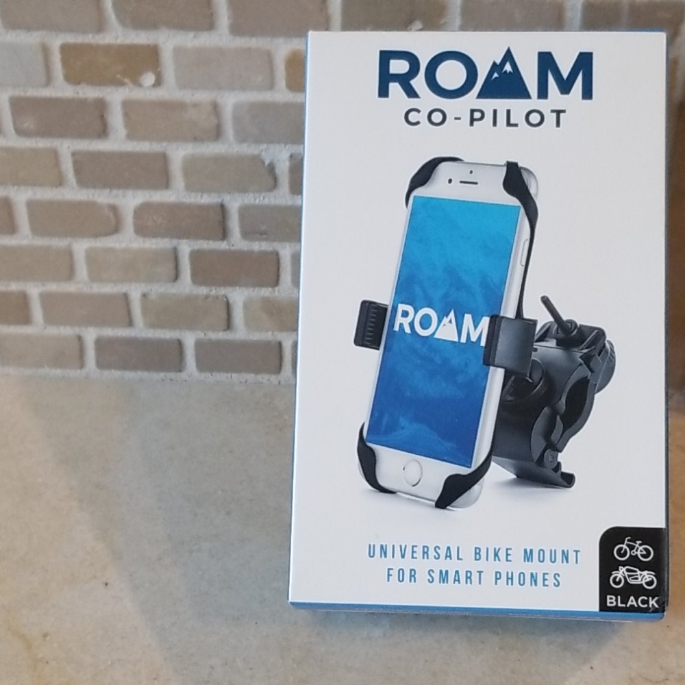 Roam  co_Pilot  bike mount.